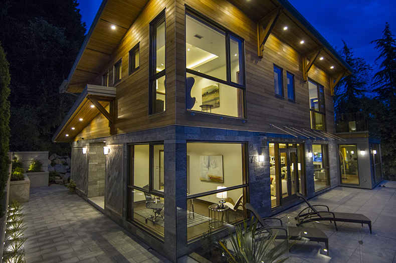 Dickenson Exterior